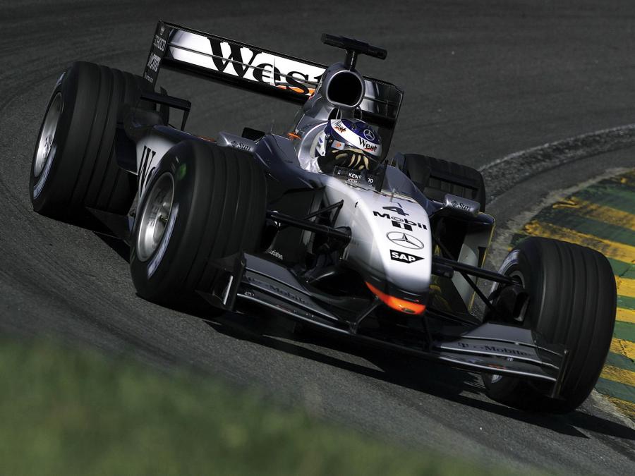  McLaren Mercedes-Benz MP4-17 2002 года  (фото 4 из 8)